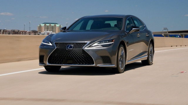 2022 Lexus LS 500h AWD with Teammate