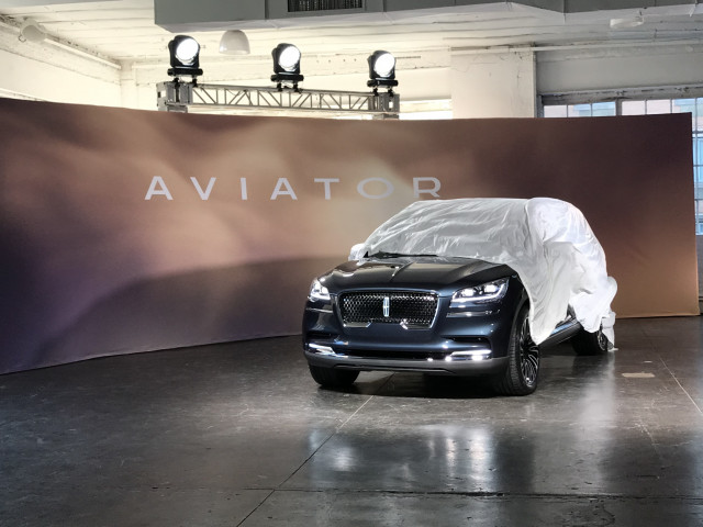 Lincoln Aviator, 2018 New York auto show