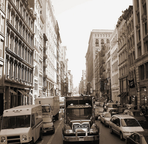 Manhattan traffic, by Flickr ruser JamesH2008