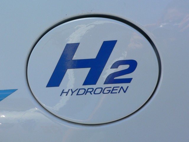 Mazda Premacy Hydrogen RE Hybrid Mazda Premacy Hydrogen RE Hybrid