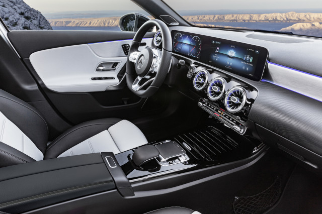 Illusie Premisse Hertellen 2018 Mercedes-Benz A-Class aims higher for compact luxury cars