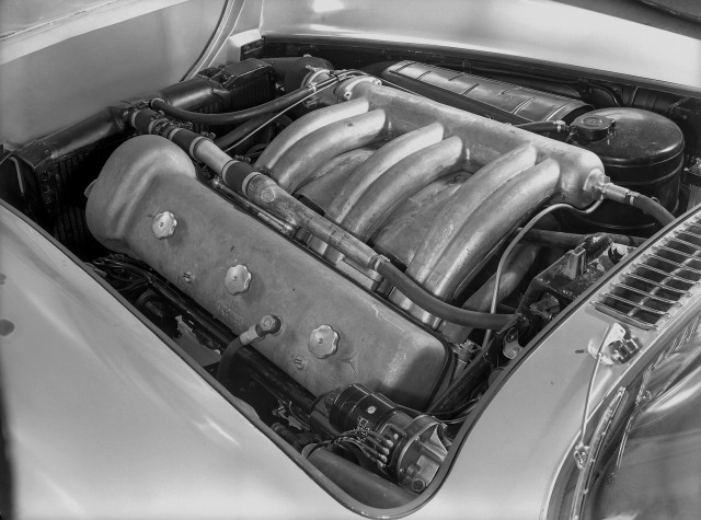 1954-1957 Mercedes-Benz 300 SL 3.0-liter inline-6