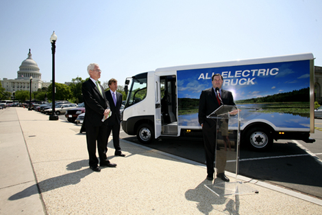 Navistar eStar electric delivery truck in Washington, D.C.
