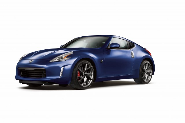 2016 Chevrolet Camaro vs 2016 Nissan 370Z - The Car Connection