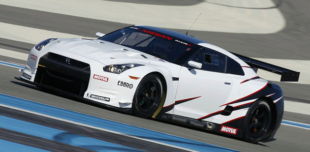 Nissan revela detalles oficiales del auto de carrera FIA-GT1 GT-R