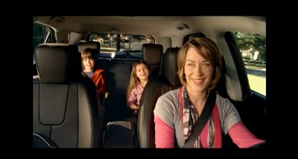 Screencap from the 'Scavenger Hunt' ad for the 2010 Chevrolet Equinox [by Publicis]