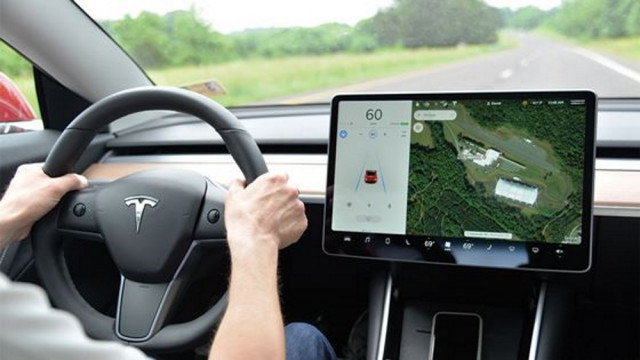 Tesla Model S dashboard in Autopilot testing with IIHS [CREDIT: IIHS]