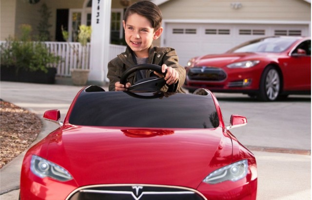 Tesla Model S for kids by Radio Flyer