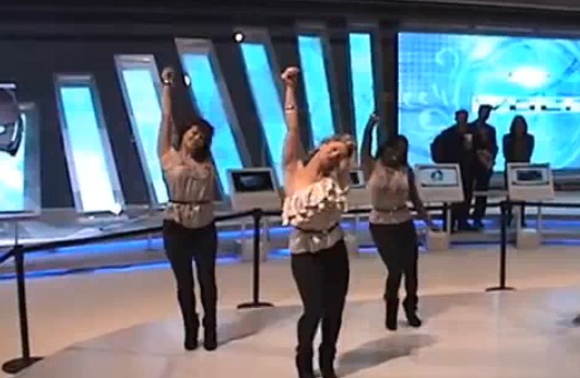 The (terrible) Chevy Volt dance from the 2009 Los Angeles Auto Show