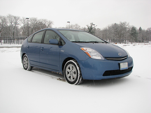 Toyota Prius in the snow