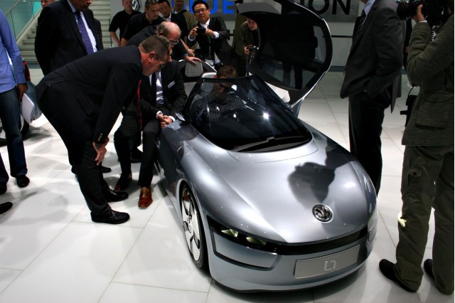 2009 Volkswagen L1 concept at the 2009 Frankfurt auto show