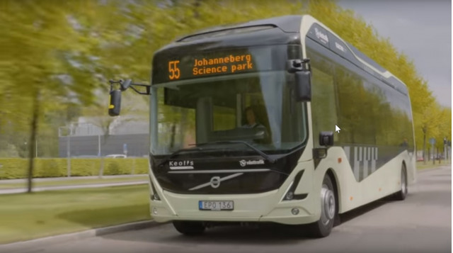 Volvo electric bus on Gothenburg, Sweden's Route 55 [Credit: Volvo - via YouTube]