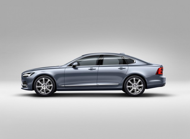 2017 Volvo S90 Preview Video post image