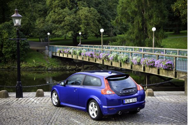 The Un-Hot-Hatch Comparo: Volvo C30 vs. Volkwagen Rabbit vs. Mini