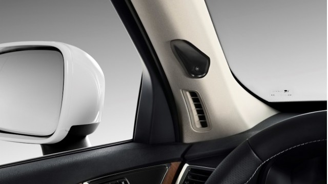 Volvo in-car camera monitors