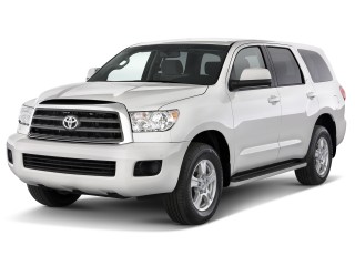 2010 Toyota Sequoia 4WD V8 5-Spd AT SR5 (Natl) Angular Front Exterior View