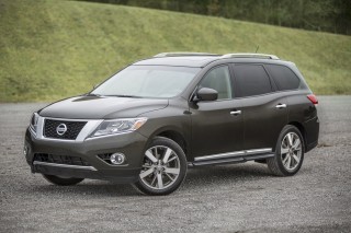 Nissan Pathfinder recalled for hood that can fly open post thumbnail