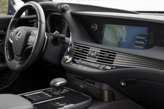 Lexus makes Apple CarPlay, Amazon Alexa available on recent models for $199 post thumbnail