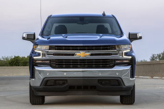 Chevy Silverado electric pickup truck planned with 400-mile range post thumbnail