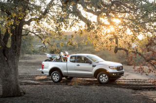 2019 Ford Ranger vs. 2019 Nissan Frontier: Compare Trucks post thumbnail
