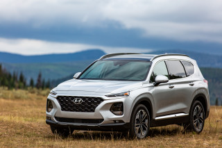 2019 Hyundai Santa Fe image