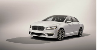 2019 Lincoln MKZ image