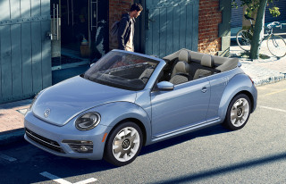 2019 Volkswagen Beetle image