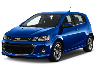 2020 Chevrolet Sonic 5dr HB LT w/1SD Angular Front Exterior View