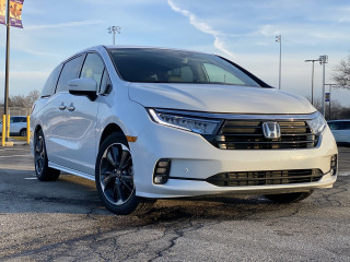 2021 Honda Odyssey driven, 2022 Kia Stinger previewed, electric bus boosts safety: What's New @ The Car Connection post thumbnail