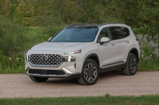 Review update: 2021 Hyundai Santa Fe Hybrid Limited delivers well-mannered efficiency  post thumbnail