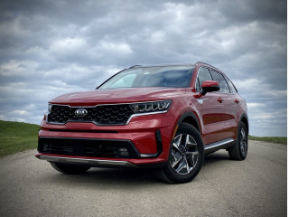 2021 Kia Sorento Hybrid tested, 2021 Hyundai Veloster N driven, Mustang Mach-E scores safety win: What's New @ The Car Connection post thumbnail