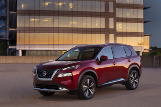 Nissan pledges to update 2021 Rogue that fared poorly in NHTSA crash test post thumbnail