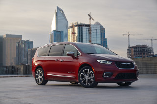 2022 Chrysler Pacifica image