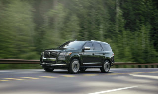 2022 Lincoln Navigator previewed, 2023 Nissan Z debuts in blue, 2023 Cadillac Lyriq first look: What's New @ The Car Connection post thumbnail