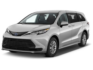 2022 Toyota Sienna LE FWD 8-Passenger (Natl) Angular Front Exterior View
