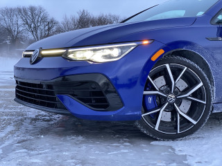 First drive: 2022 Volkswagen Golf R weathers the storm post thumbnail
