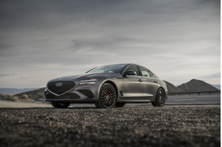 2023 Genesis G70