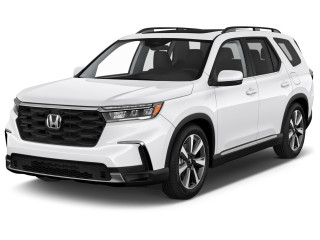 2023 Honda Pilot Touring AWD Angular Front Exterior View