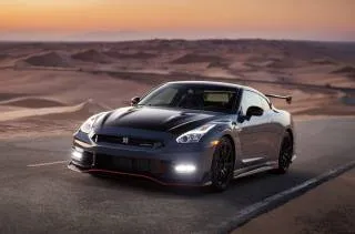 Used Nissan GT-R