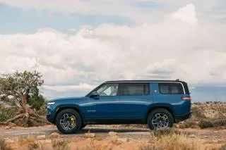 Used Rivian R1S