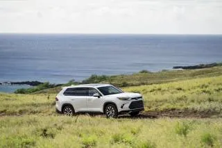 Toyota Grand Highlander vs Toyota Highlander: Compare 3-row SUVs
