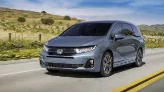 2025 Honda Odyssey minivan gains new tech, costs $43,315