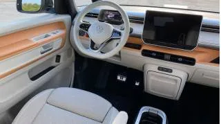 Review: 2025 Volkswagen ID.Buzz tags nostalgia, re-ups minivans