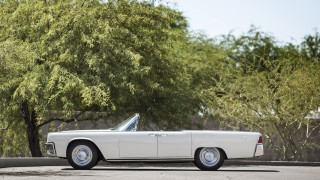 ex-Jackie Kennedy 1961 Lincoln Continental