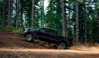 2019 GMC Sierra AT4 receives optional off-road performance package post thumbnail