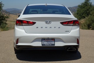Hyundai/Kia recall more than 600,000 sedans for a trunk malfunction post thumbnail