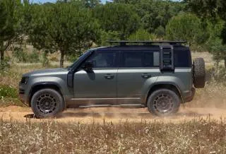 2025 <a href="https://luxurycardeals.com/news/land-rover-defender-octa-power-reveal"><a href="https://luxurycardeals.com/news/land-rover-defender-octa-vs-amg-g63"><a href="https://luxurycardeals.com/news/land-rover-defender-octa-vs-amg-g63">Land Rover</a> Defender</a> Octa</a>