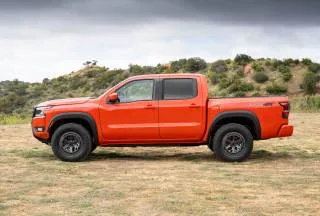 2025 Nissan Frontier_image