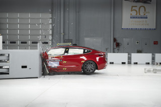 Tesla Model 3 finally earns brand's IIHS Top Safety Pick+ award post thumbnail