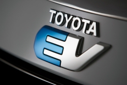 Toyota RAV4 EV teasers 